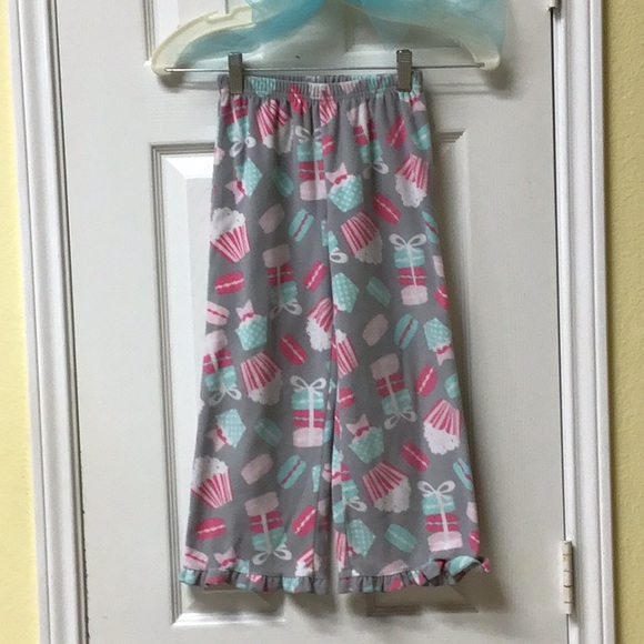 CUPCAKE PAJAMA BOTTOMS RUFFLE HEM Sz6 - Picture 2 of 4